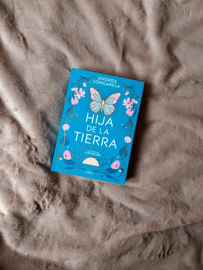 Libro 'Hija de la Tierra' Andrea Longarela