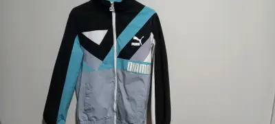 Chaqueta deportiva azul y negra - miniatura 2