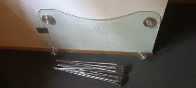 Escritorio de vidrio transparente - miniatura 3
