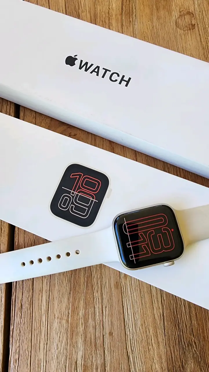 Apple Watch SE 44mm - 1