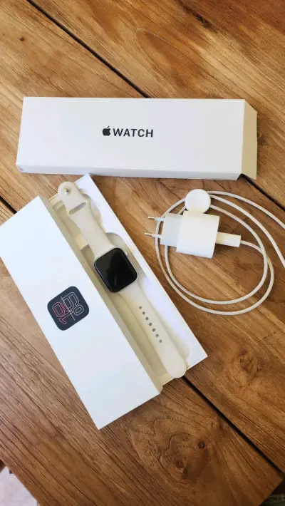 Apple Watch SE 44mm - miniatura 4