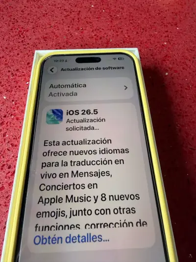 iPhone con carcasa amarilla - miniatura 6