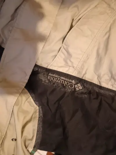 Parka Columbia beige y negra - miniatura 4