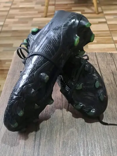 Botines de fútbol negros - miniatura 4