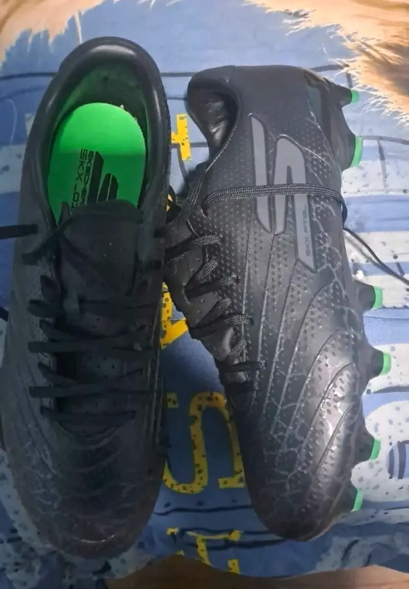 Botines de fútbol negros - 5