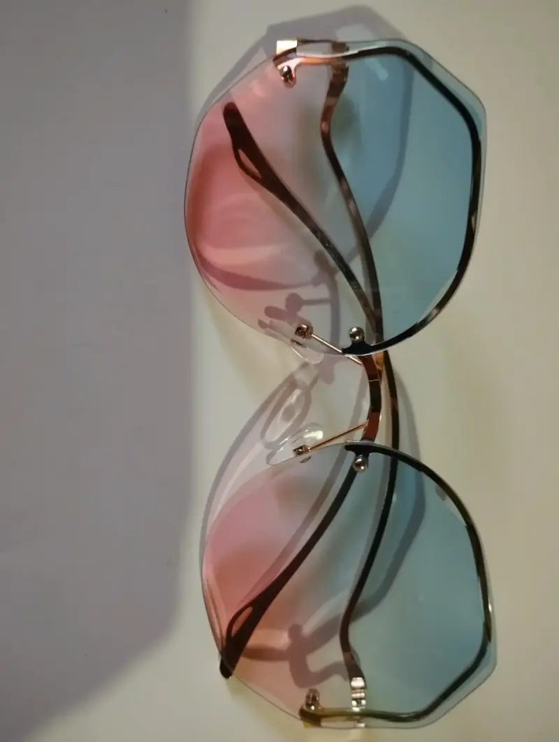 Cartera de mano multicolor + Lentes - 3