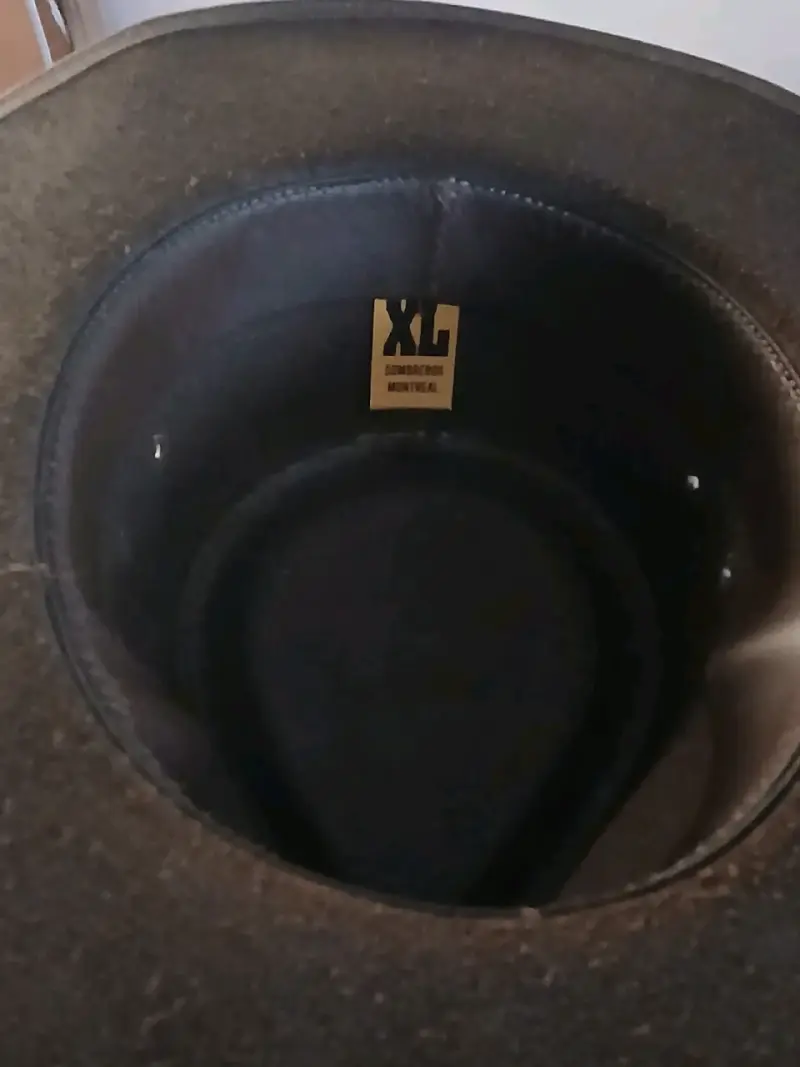 Sombrero de cuero negro - 2