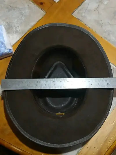 Sombrero de cuero negro - miniatura 3