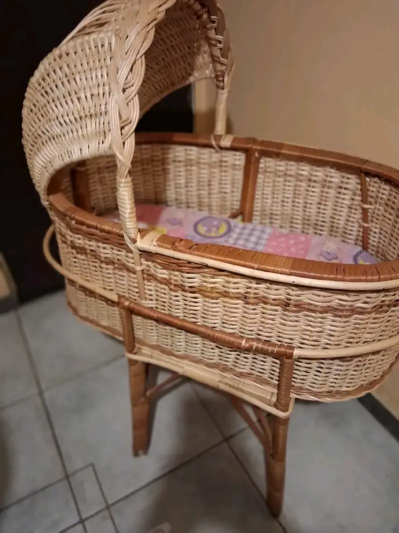 Cuna de mimbre para bebé - 2