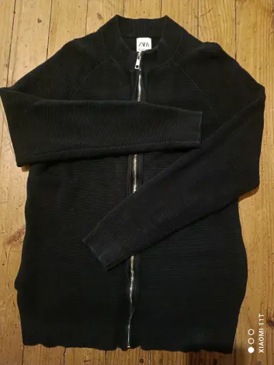 Sweater uno gris y otro azul marino marca Zara - miniatura 2