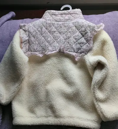 Jersey con cuello floral - miniatura 2