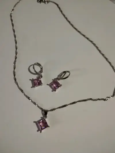 Set de collar y aros  más aún anillo reloj - miniatura 1
