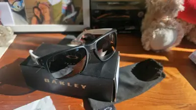Gafas de sol Oakley - miniatura 1