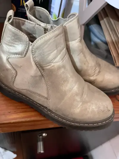 Botines  beige colloky y botas b g - miniatura 1
