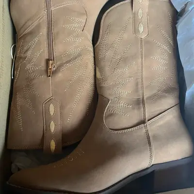Botas vaqueras marrones nuevas - miniatura 2