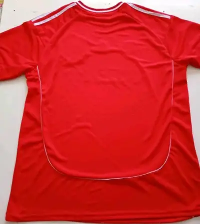 Camiseta roja de fútbol Universidad de Chile - miniatura 2