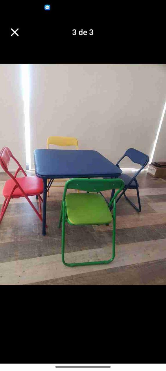 Juego de mesa y sillas infantiles nuevos embalado. - 2