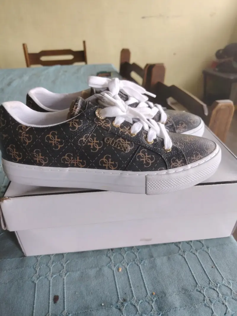 Zapatillas Guess originales - 1