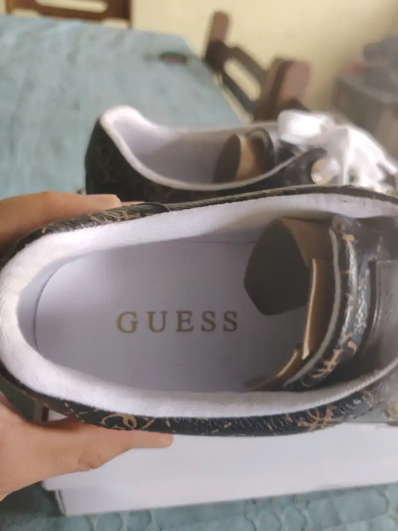 Zapatillas Guess originales - 2