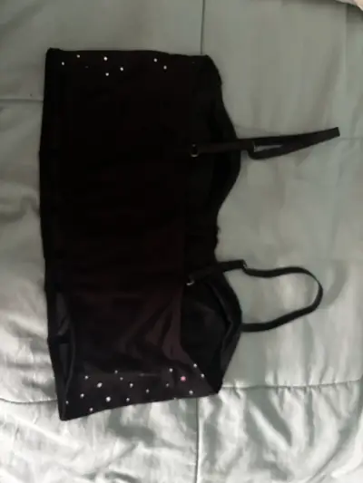 Top negro con lentejuelas - miniatura 2