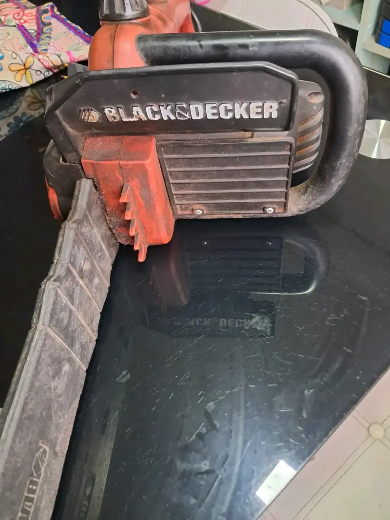 Sierra Electrica Black & Decker - 5