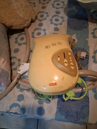 Mecedora fisher price - miniatura 2