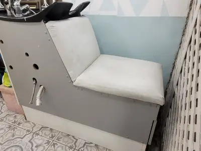 Sillón lavapelo  peluquería con spa de pies - miniatura 1