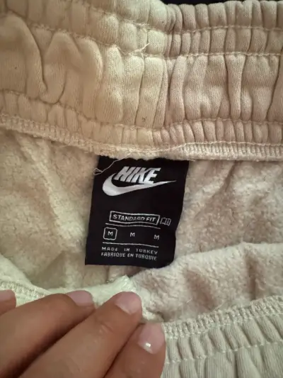 Conjunto deportivo Nike beige talla M - miniatura 2
