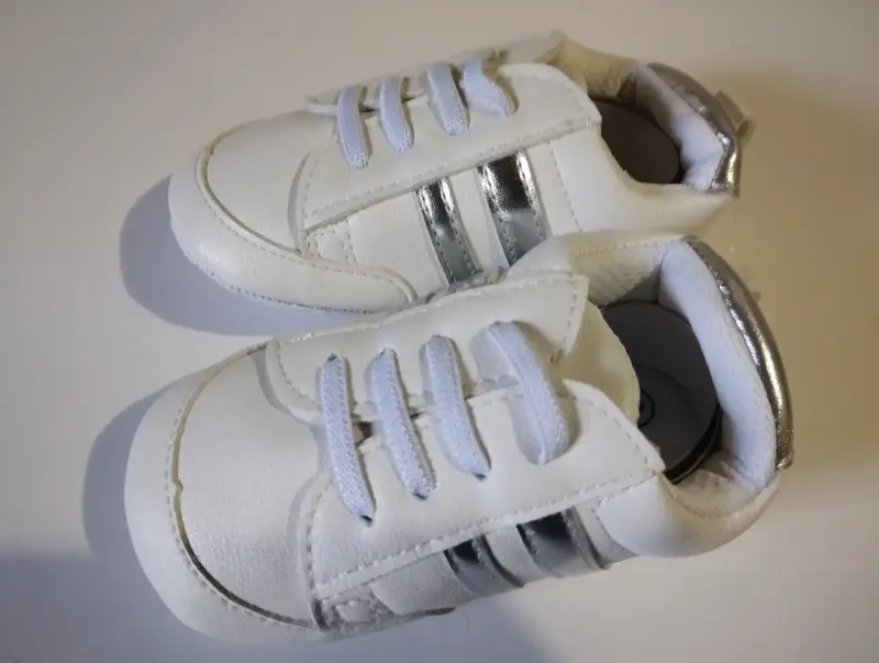 Zapatillas para bebé variadas - 3