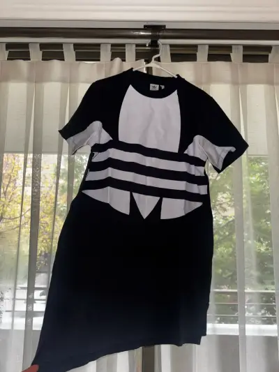 Vestido Adidas talla M - miniatura 1