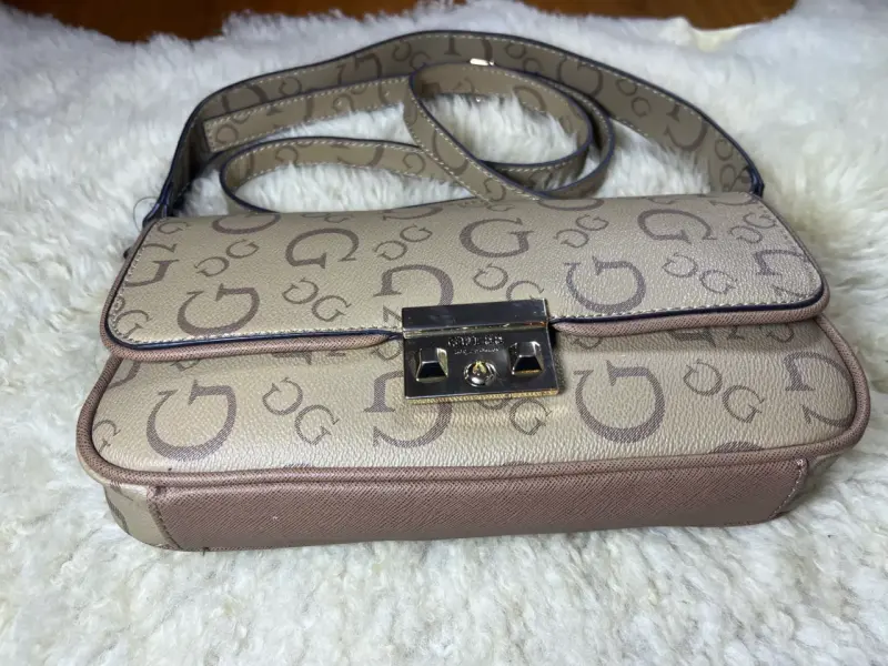 CARTERA ORIGINAL GUESS NUEVA - 2