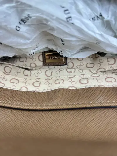 CARTERA ORIGINAL GUESS NUEVA - miniatura 6