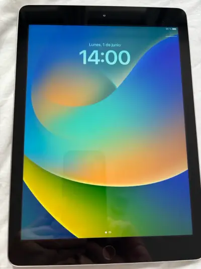 iPad 10.2 pulgadas negro - miniatura 1