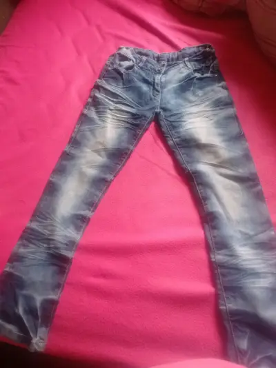 Jeans azul desgastado - miniatura 1
