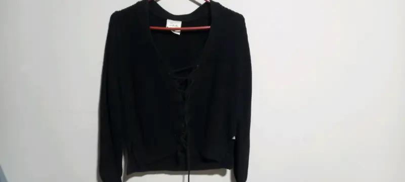 Cárdigan negro con cordones - 2