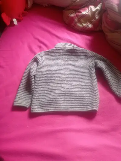 Chaqueta de lana gris con cierre - miniatura 2