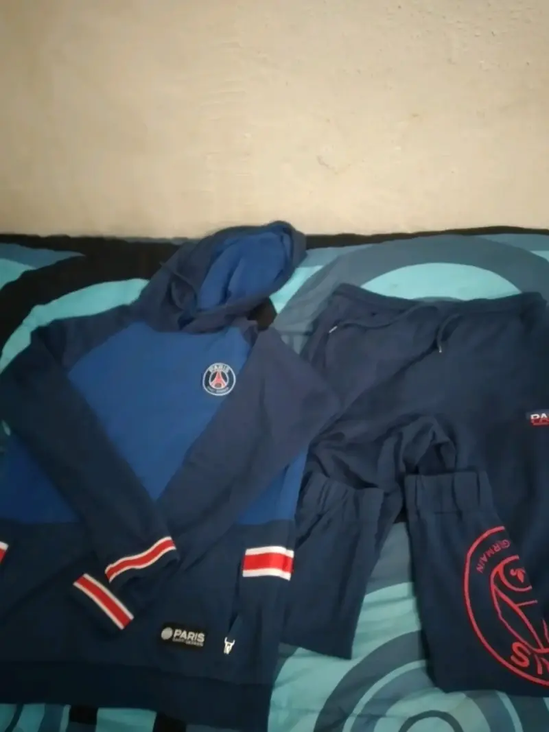 Conjunto deportivo PSG azul - 1