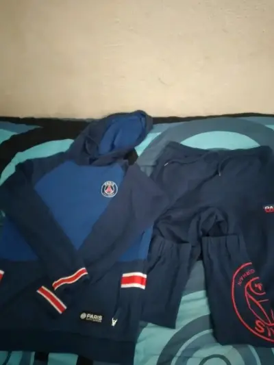 Conjunto deportivo PSG azul - miniatura 1