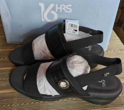 Sandalias negras 16HRS nuevas - miniatura 2