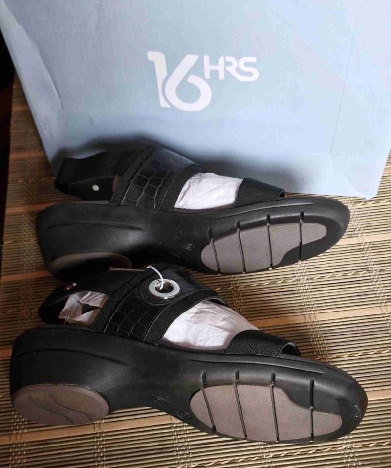 Sandalias negras 16HRS nuevas - 3