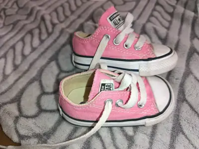 Zapatillas Converse All Star rosas - miniatura 2