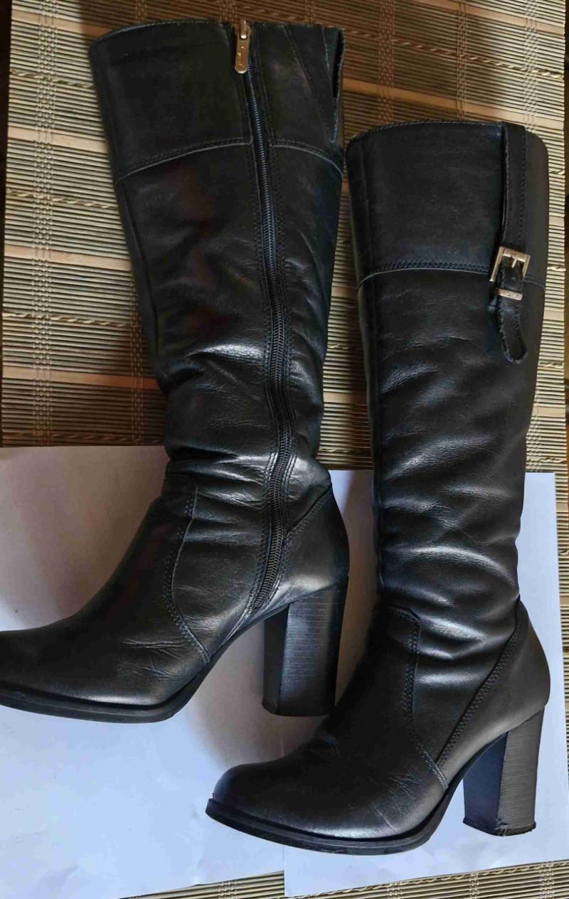 Botas negras de cuero elegantes - 2