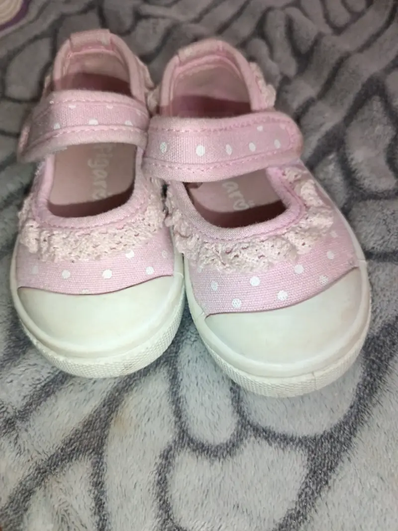 Zapatos rosados para bebé - 2