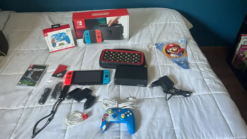 Consola Nintendo Switch con accesorios - 1