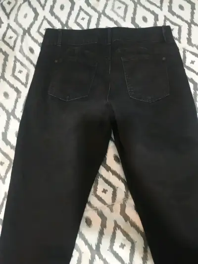 Jeans negros para mujer - miniatura 2
