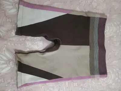 Shorts deportivos marrón y beige - miniatura 1