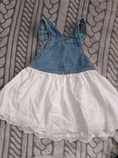 Vestido infantil mezclilla y encaje - miniatura 2