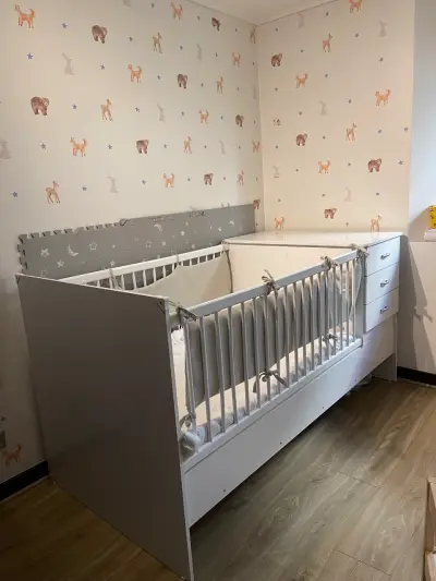 Cuna que se transforma en cama de 1 plaza - miniatura 2