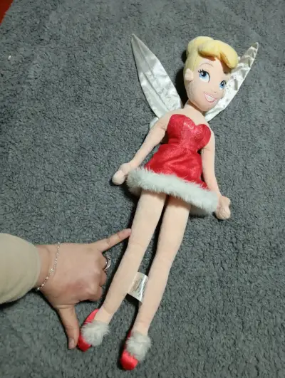Muñeca de peluche thinkerbell  hada con alas - miniatura 3