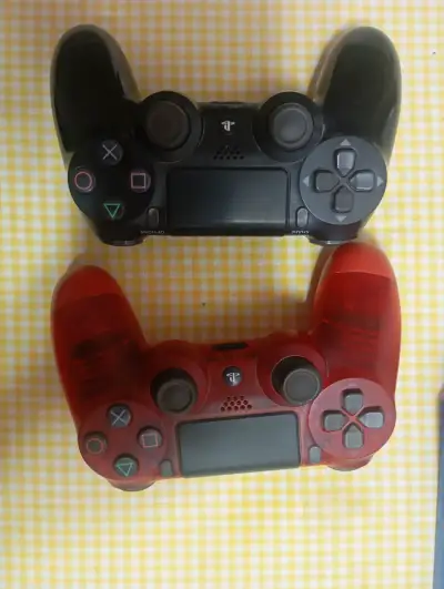 Consola PlayStation 4 slim negra - miniatura 4